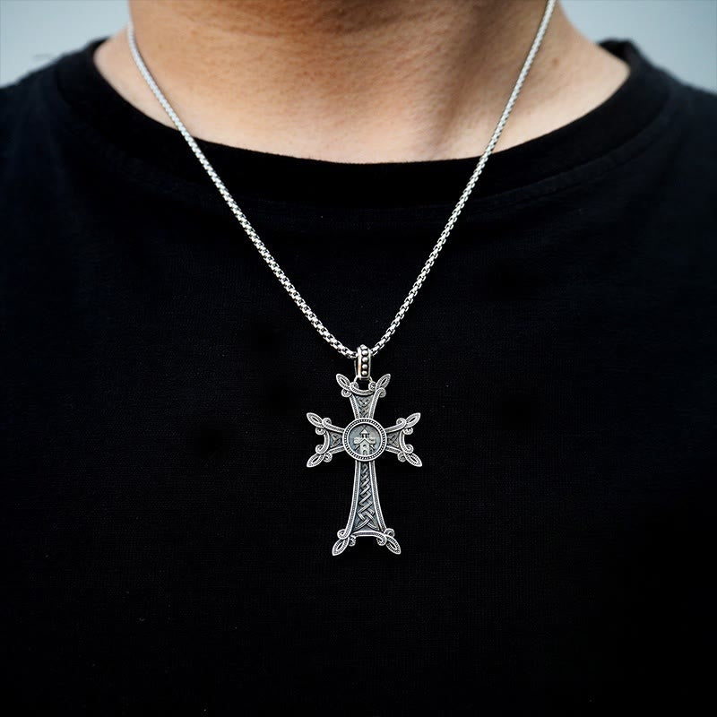 Collana con crocifisso celtico in argento sterling 925 Christianartworkshop : un mix senza tempo di fede e arte - image 2