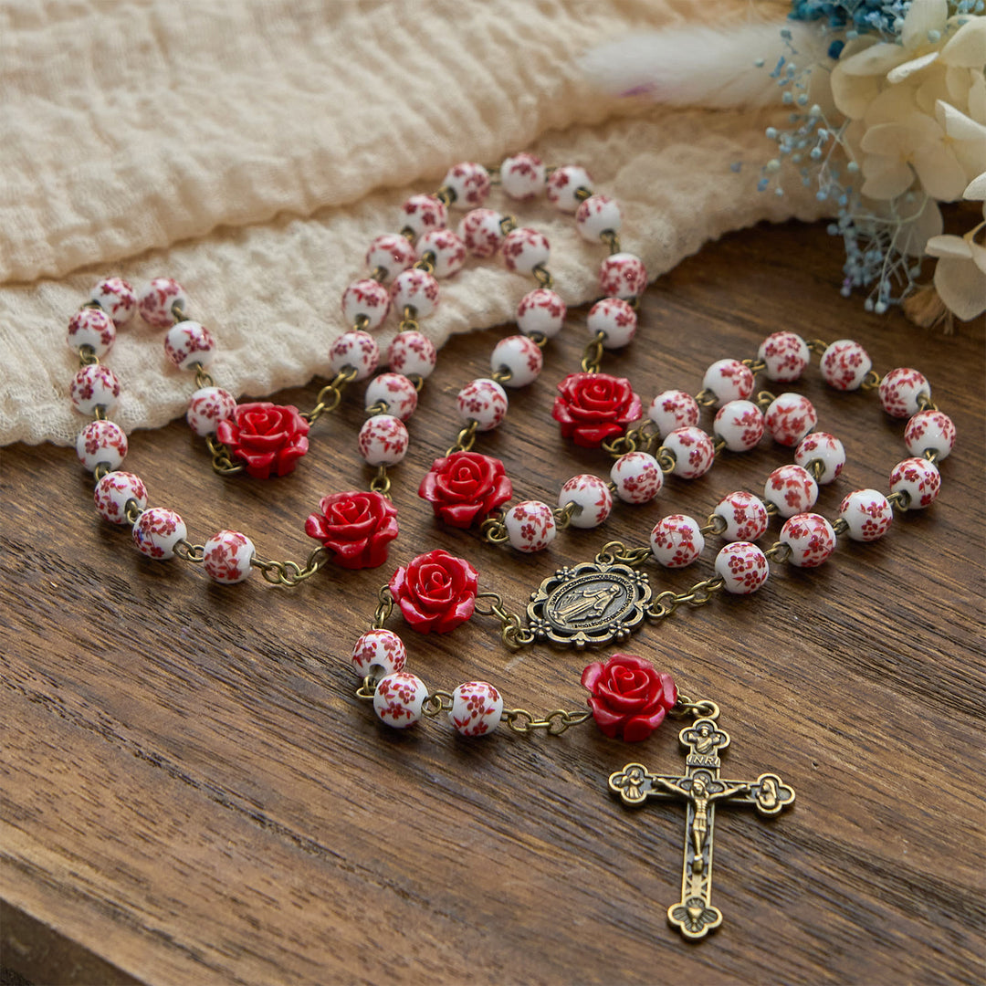 Christianartworkshop FEDE IN PREGHIERA: Rosario fatto a mano con grani di cinabro rosa e carta regalo - image 3