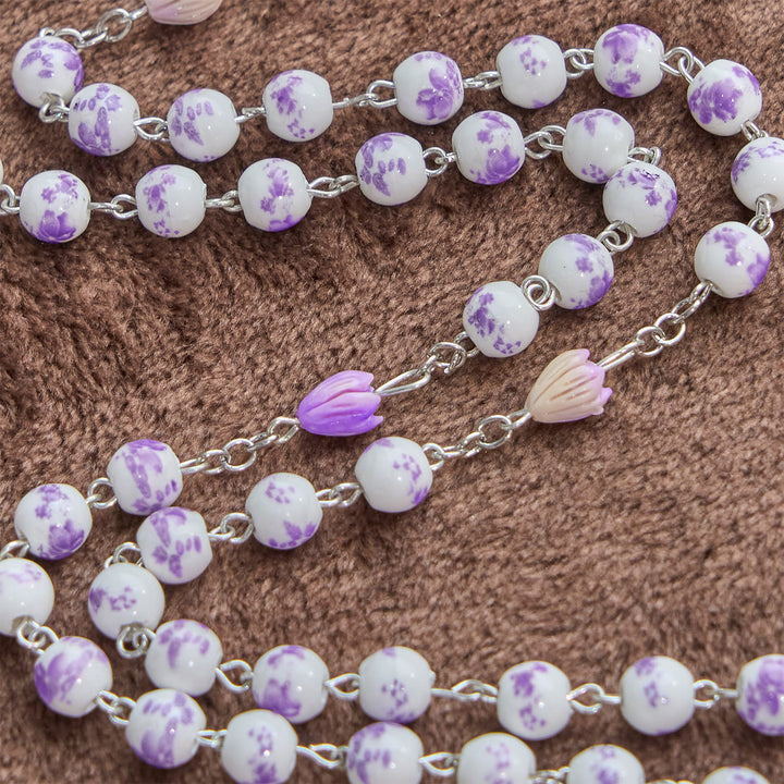 Christianartworkshop FEDE IN PREGHIERA: Rosario fatto a mano con perline di fiori viola e carta regalo - image 8