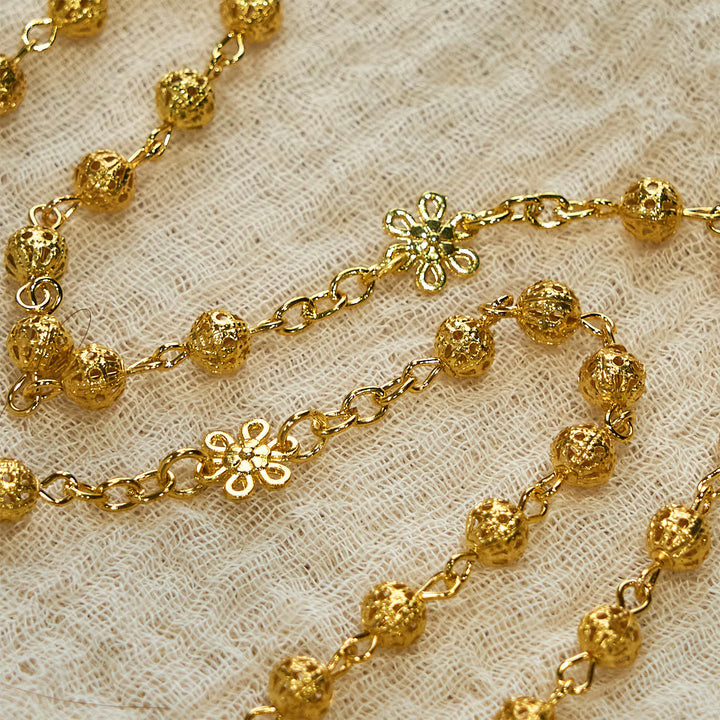 Christianartworkshop Sacro Cuore di Gesù e Crocifisso di 6 mm Rosario a forma di fiore con sfere in metallo dorato - image 3