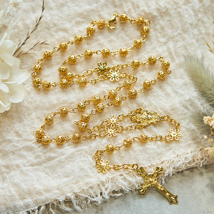 Christianartworkshop Sacro Cuore di Gesù e Crocifisso di 6 mm Rosario a forma di fiore con sfere in metallo dorato - image 1