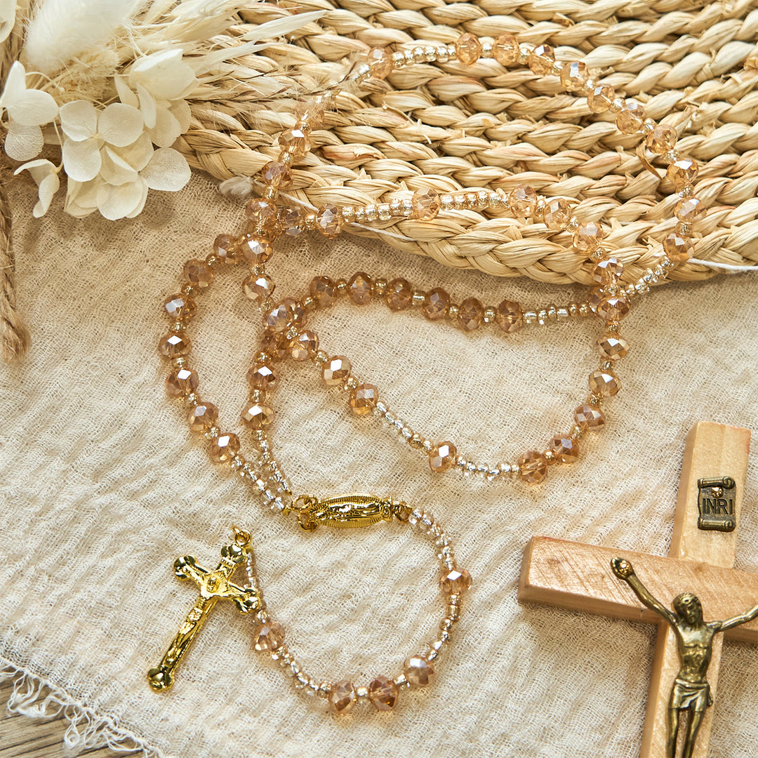 Christianartworkshop Champagne Crystal Rosario della Madonna di Guadalupe: una scintilla divina - image 3
