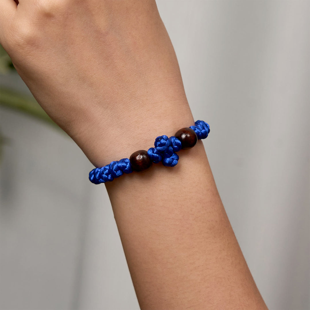 Christianartworkshop Bracciale con nodo a croce blu e nera: un segno di fede - image 4