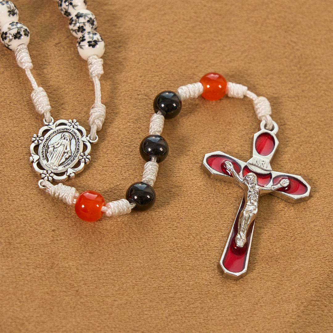 Christianartworkshop Medaglia miracolosa e crocifisso di perle di ceramica a forma di fiore da 8 mm Rosario fatto a mano - Rosario di protezione divina - image 3