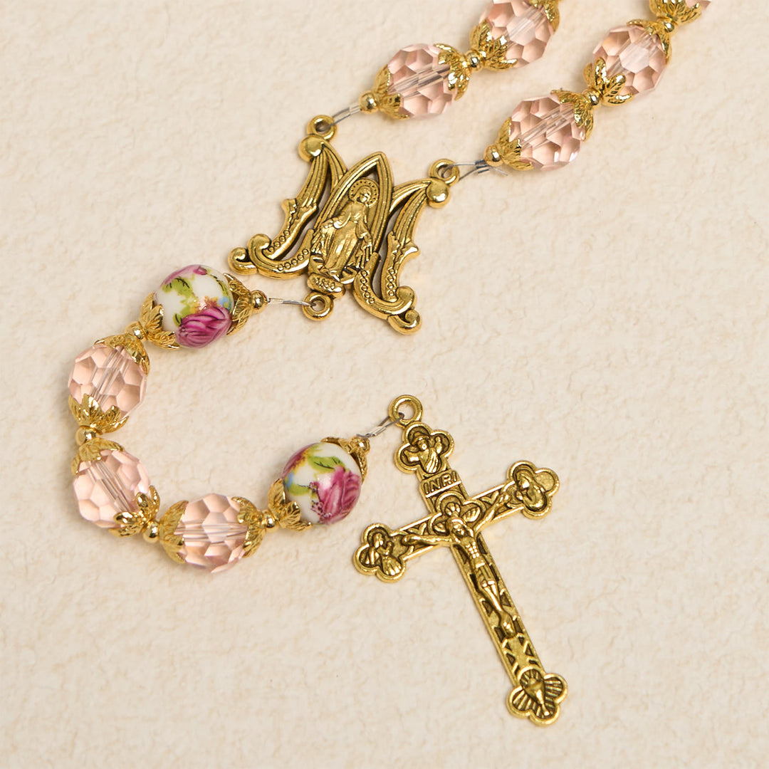 Christianartworkshop Gesù è il dono: crocifisso con perline di cristallo rosa e rosario della Vergine Maria con carta regalo - image 8