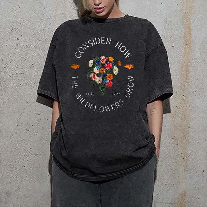 Christianartworkshop "Considera come crescono i fiori selvatici" T-shirt unisex lavata - image 1