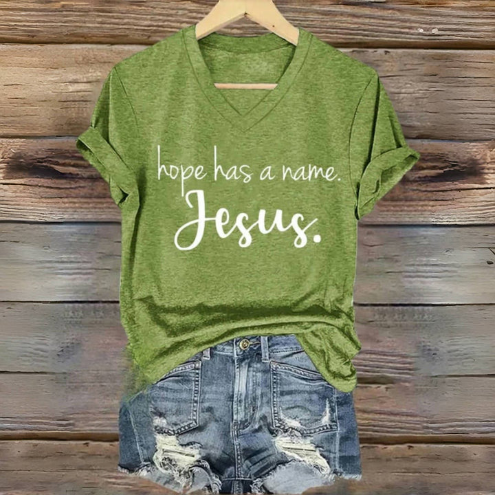 Christianartworkshop Hope Has A Name Jesus - Maglietta con scollo a V e stampa - Verde - 4XL - image 0