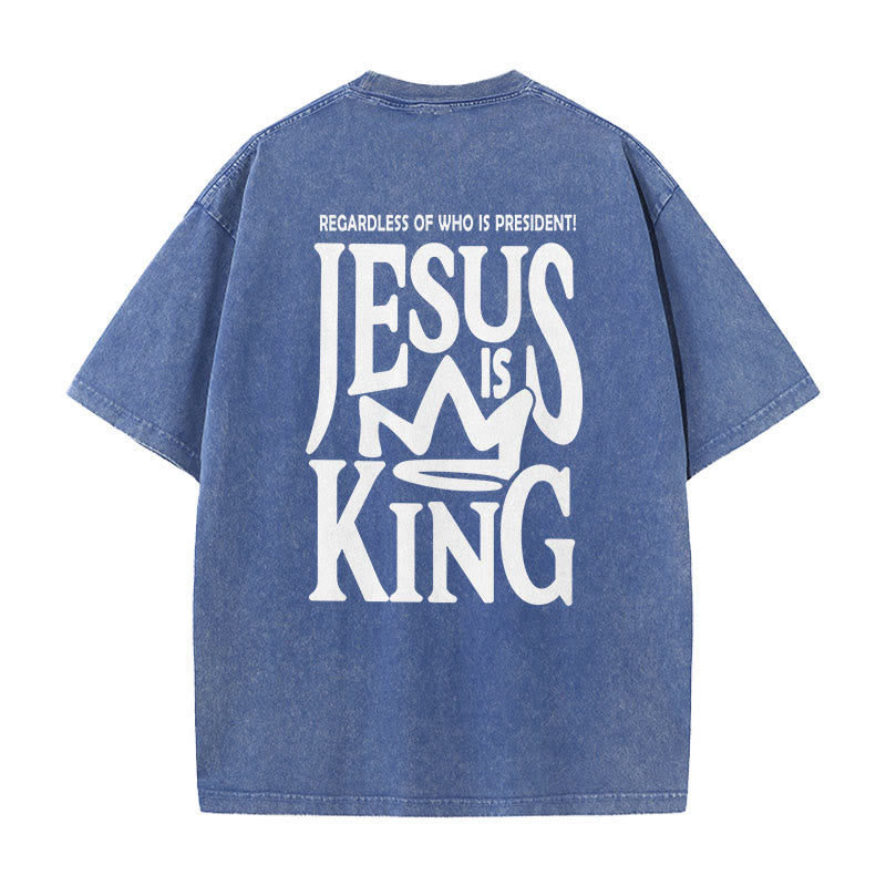 Christianartworkshop Maglietta unisex lavata con scritta Jesus is King - Blu - 5XL - image 0