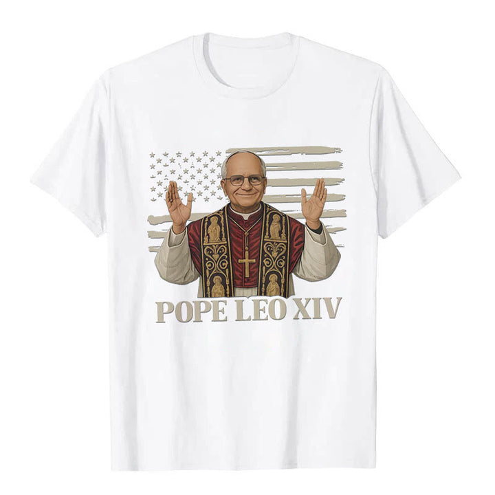 Christianartworkshop Papa Leone XIV con stile patriottico T-shirt unisex - Bianco - 2XL - image 2