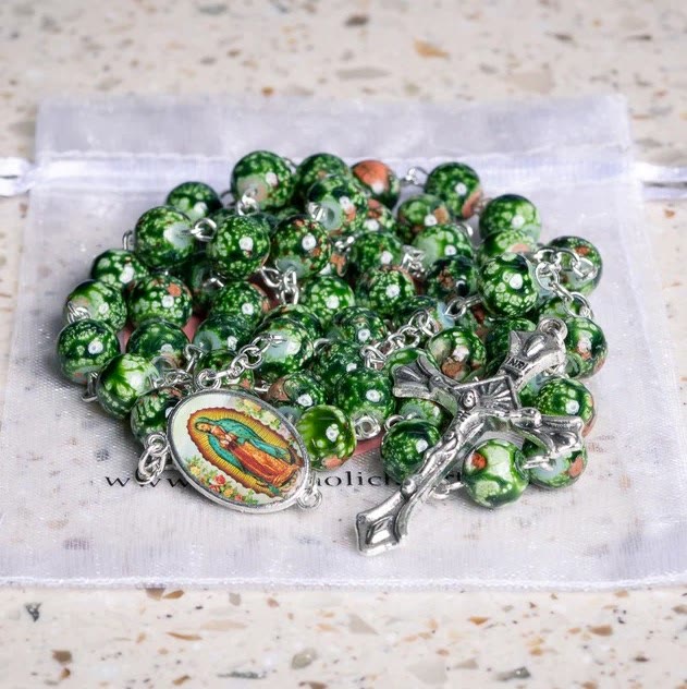 Christianartworkshop Medaglia della Madonna e Crocifisso di perle di vetro verde da 8 mm Rosario - Simbolo benedetto della fede - image 7