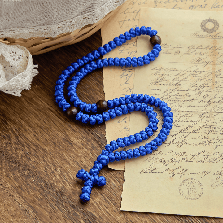 Collana con 100 nodi di benedizione della croce blu e nera Christianartworkshop : simbolo prezioso della benedizione sacra - Blu - image 0