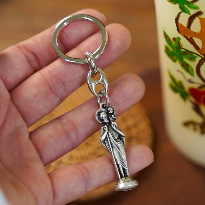 Portachiavi di San Cristoforo in stile retrò lucidato di Christianartworkshop : simbolo della protezione del Santo del viaggiatore - image 4