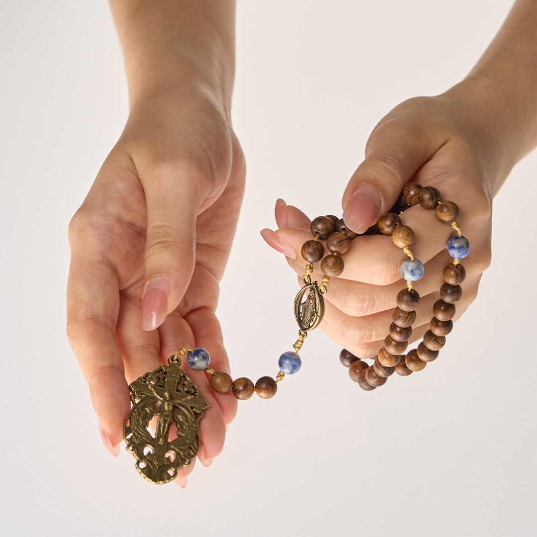 Christianartworkshop FEDE IN PREGHIERA: Rosario devozionale benedetto con perline in legno e ceramica e carta regalo - image 10