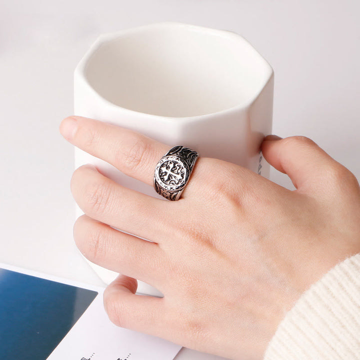 Christianartworkshop Anello classico in argento 925 con croce e motivi ornamentali: reliquia della fede fatta a mano - image 4