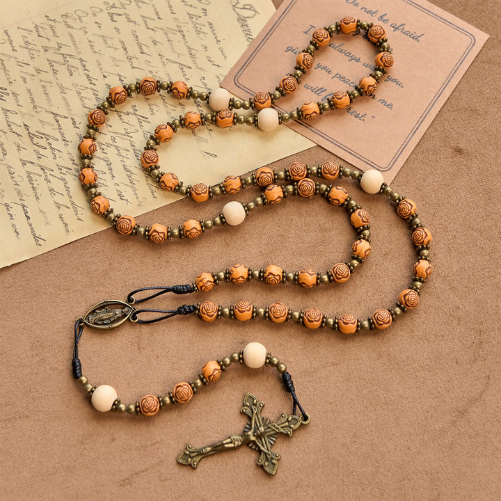 Christianartworkshop FEDE IN PREGHIERA: Rosario con perle di rosa squisite e medaglia miracolosa - image 1