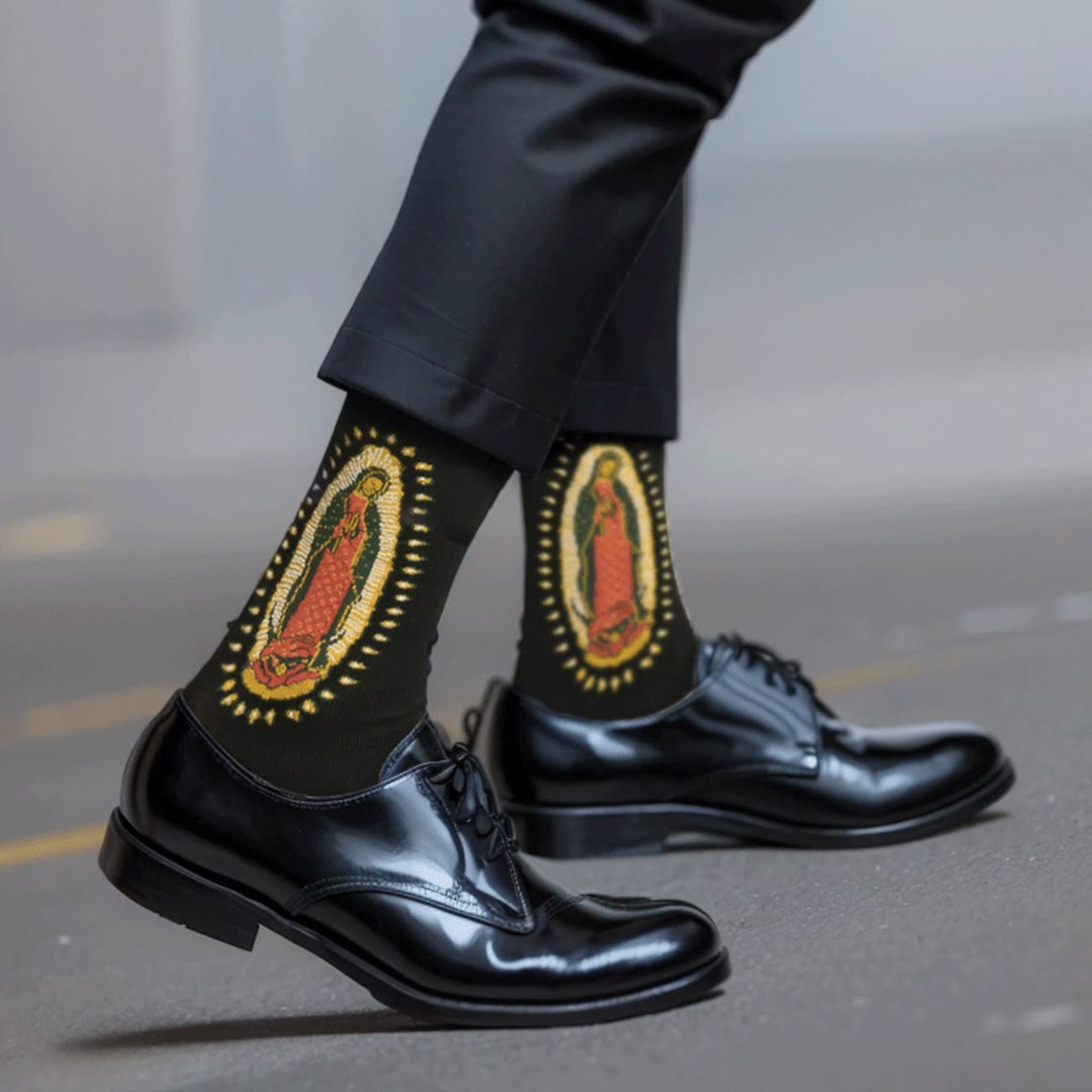 Calzini unisex religiosi Christianartworkshop con la Vergine nera di Guadalupe: design retrò, stile di fede esclusivo - Taglia unica (EU 36-46 / US 4-13) - 10 paia - image 0