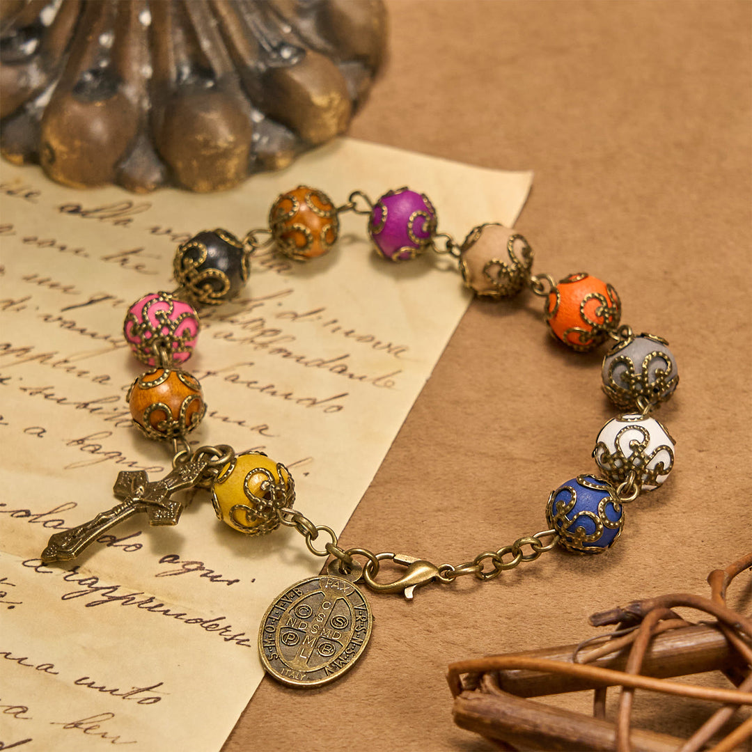 Braccialetto di perline colorate con motivo in stile vintage Christianartworkshop con San Benedetto in bronzo e crocifisso: fiducia nella continuità divina - Medaglia e Crocifisso di San Benedetto - image 0