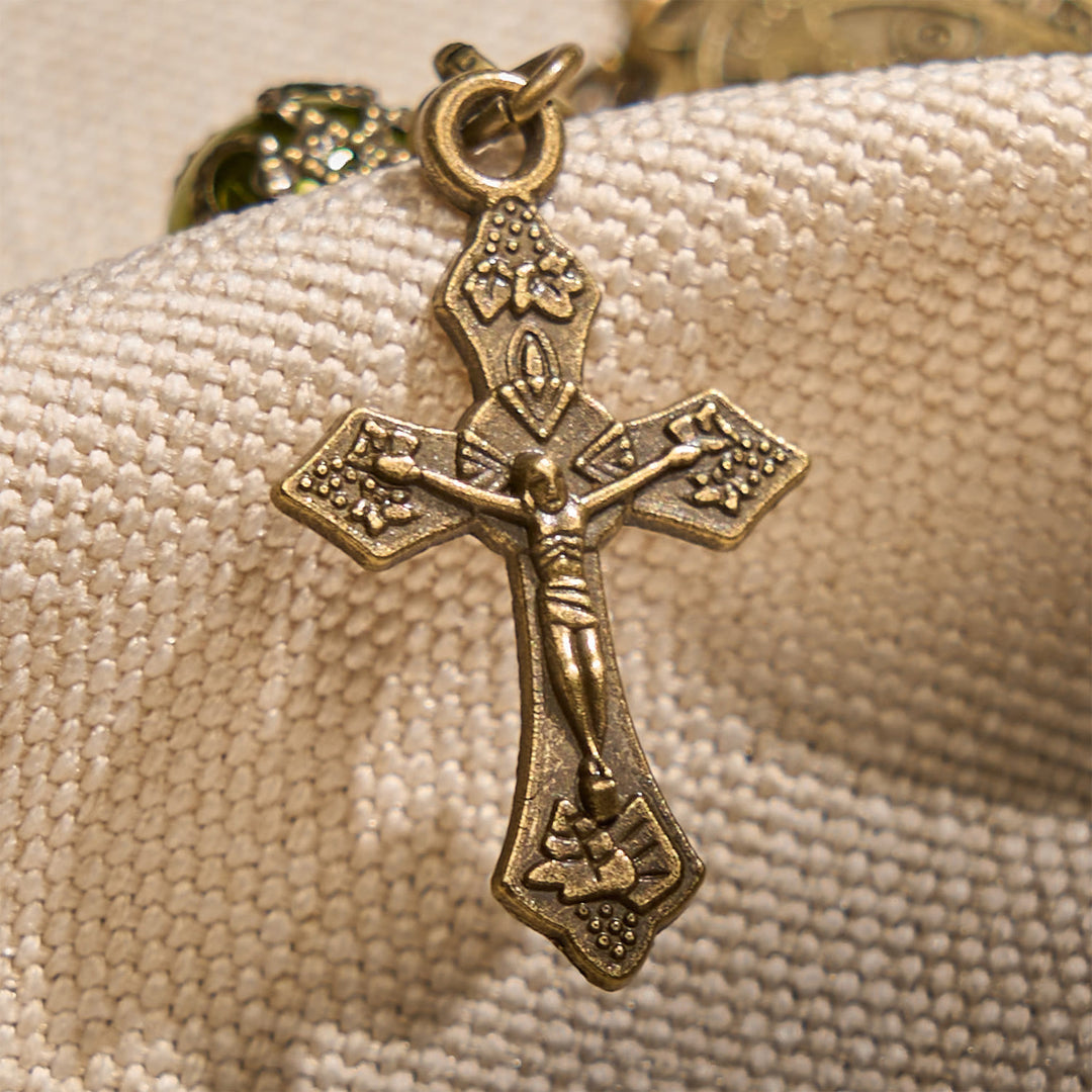 Perline verdigris opache Christianartworkshop con medaglia di San Benedetto in bronzo e bracciale con crocifisso: trova la pace nella sottile sacralità - image 4