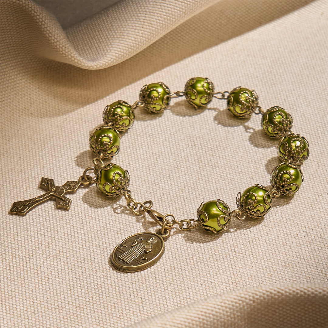 Perline verdigris opache Christianartworkshop con medaglia di San Benedetto in bronzo e bracciale con crocifisso: trova la pace nella sottile sacralità - image 2