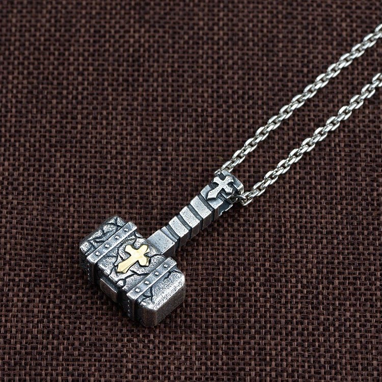 Collana con croce a martello in argento 925 Christianartworkshop : simbolo di fede robusto con bordo retrò - image 1