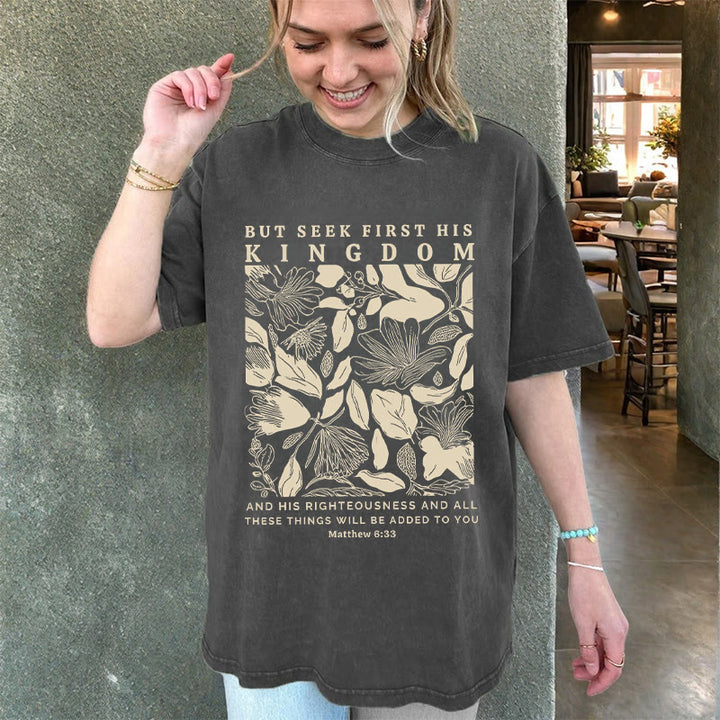 Maglietta unisex lavata Christianartworkshop But Seek First His Kingdom - image 1