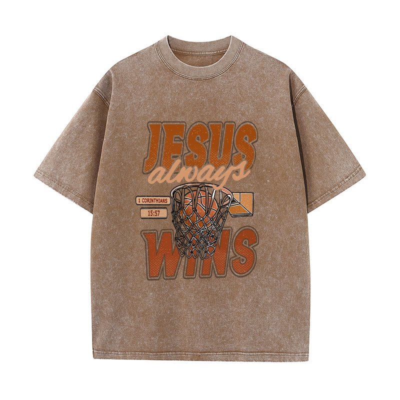 Christianartworkshop Maglietta unisex lavata con grafica Jesus Always Wins Basketball - Caffè - 5XL - image 2