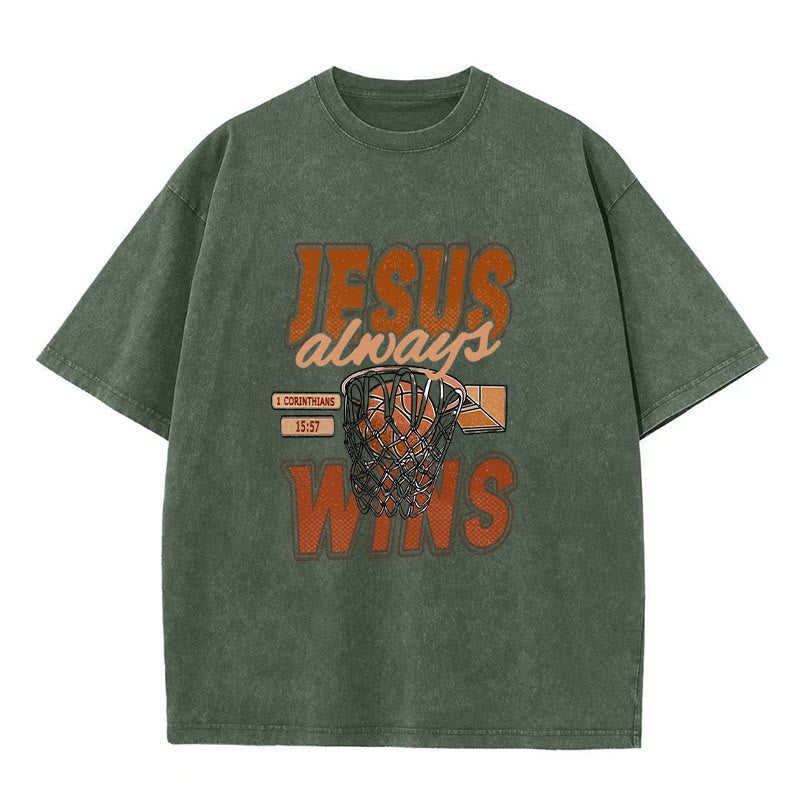 Christianartworkshop Maglietta unisex lavata con grafica Jesus Always Wins Basketball - Verde militare - 5XL - image 7