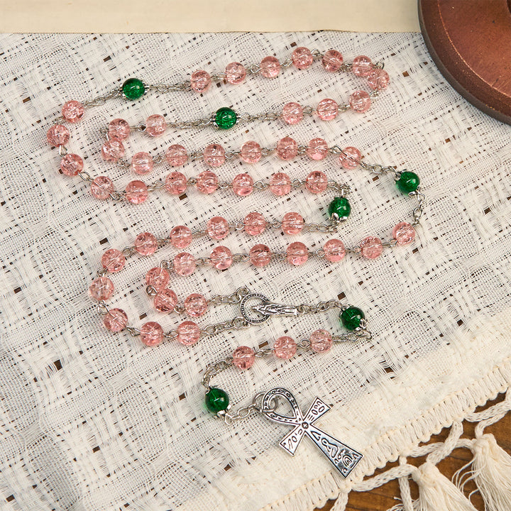 Rosario in lega con perline di vetro rosa scintillanti trasparenti di Christianartworkshop con la Madonna e la croce Ankh - image 7