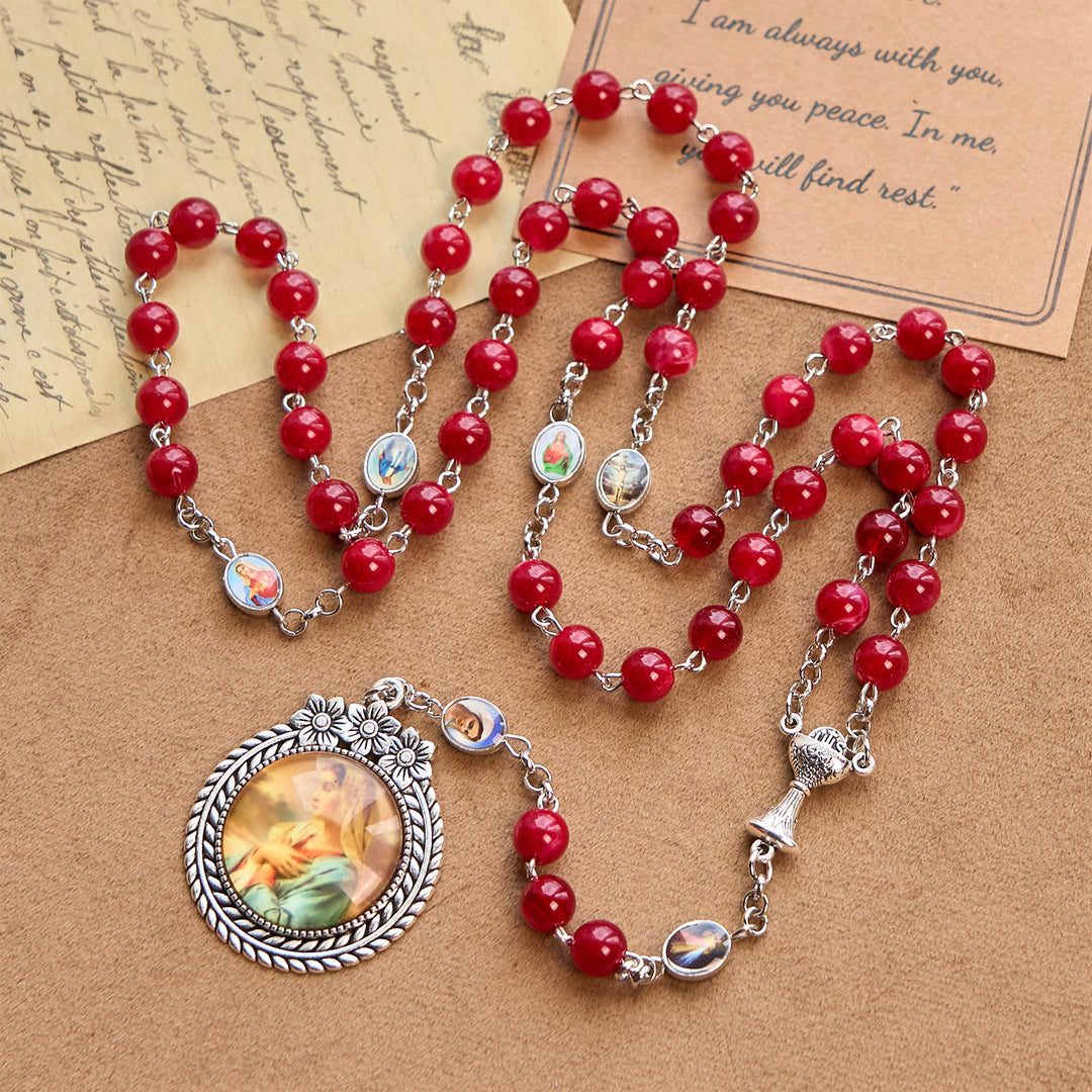 Christianartworkshop Elegante rosario con perle rotonde bordeaux da 8 mm, medaglia della Madonna con fiore intagliato e Santo Graal - La Madonna e il Santo Graal - image 0