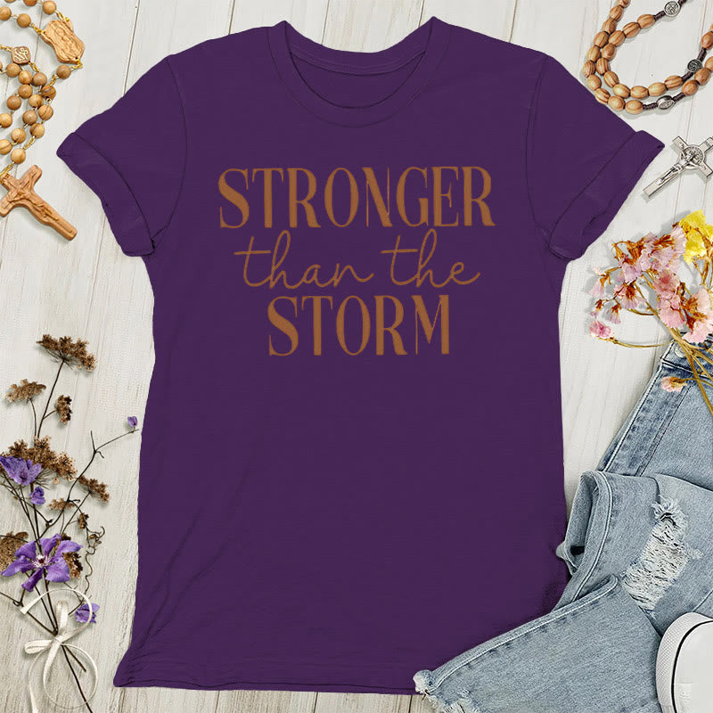 Christianartworkshop Storm Conqueror: Maglietta da donna con messaggio di empowerment - Viola - 4XL - image 3