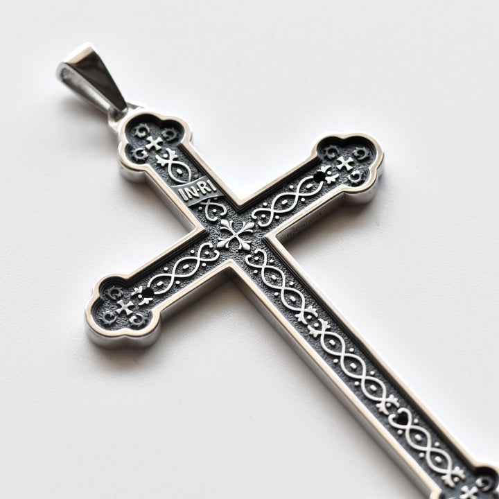 Christianartworkshop Collana con ciondolo a croce INRI in argento sterling retrò: un emblema di grazia - image 4