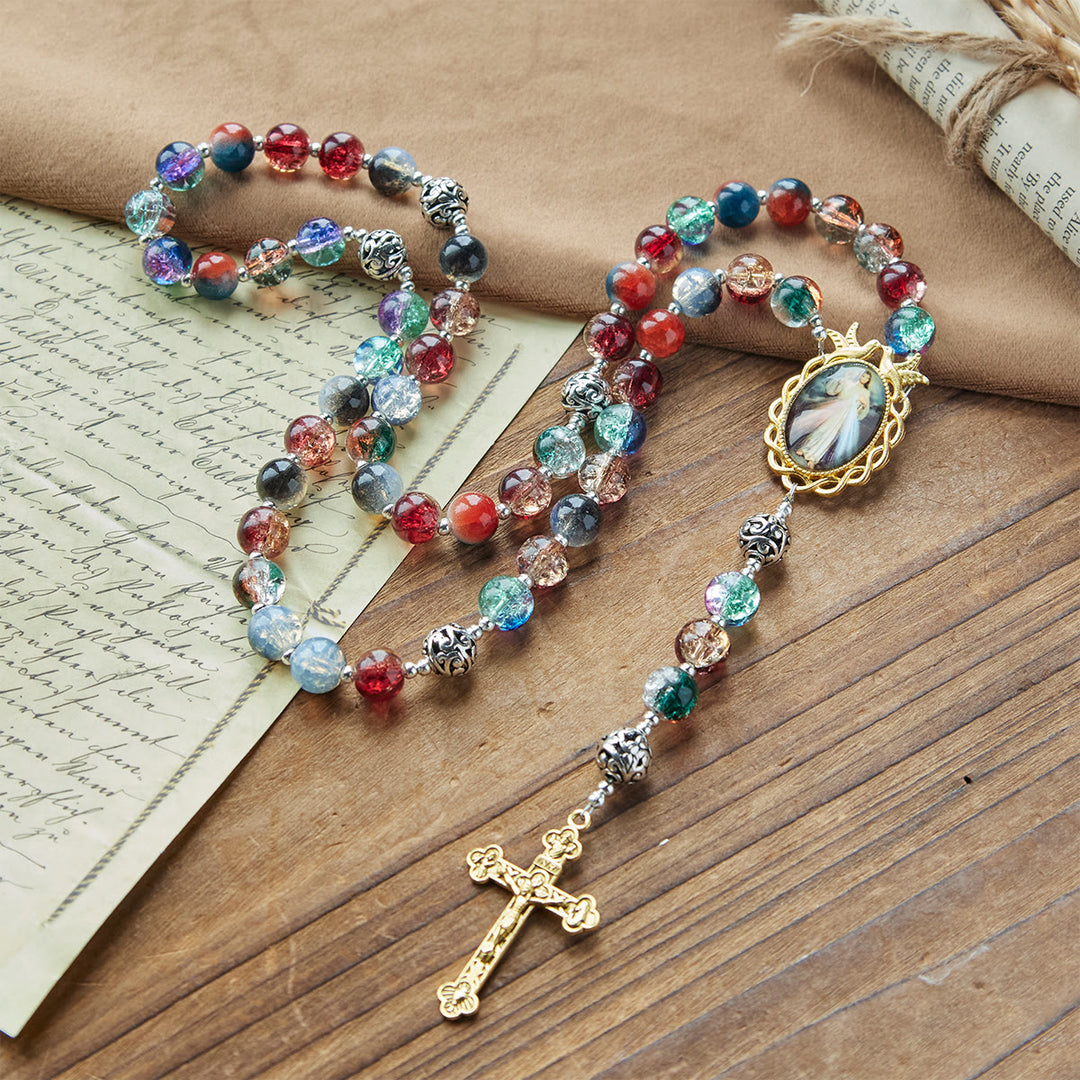 Christianartworkshop Rosario con perline di vetro multicolore sfumate e crocifisso in ottone con medaglia della Divina Misericordia - Divina Misericordia e Crocifisso - image 0