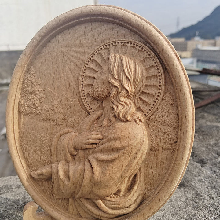 Christianartworkshop - Ornamento in rilievo ispirato alla fede raffigurante il Sacro Cuore di Gesù nel giardino - image 1