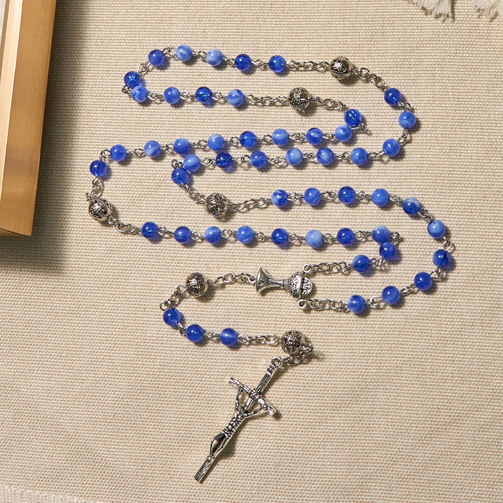 Christianartworkshop Elegante rosario con perle rotonde blu sfumate da 6 mm con Santo Graal e crocifisso - image 2