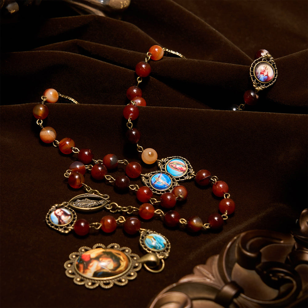 Christianartworkshop: Medaglia della Madonna e rosario con simboli dei santi in perle di agata marrone. - image 1