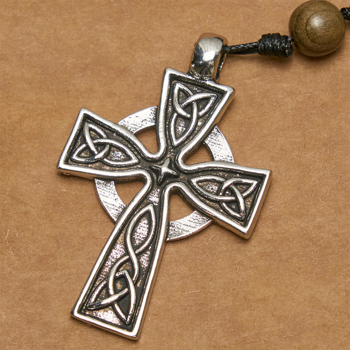 Rosario con perline cubiche verdi opache Christianartworkshop con Sacro Cuore di Gesù e Croce Celtica - image 5