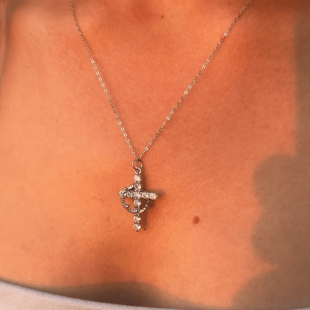 Christianartworkshop Collana moderna con croce incoronata nella fede, orecchini - image 1