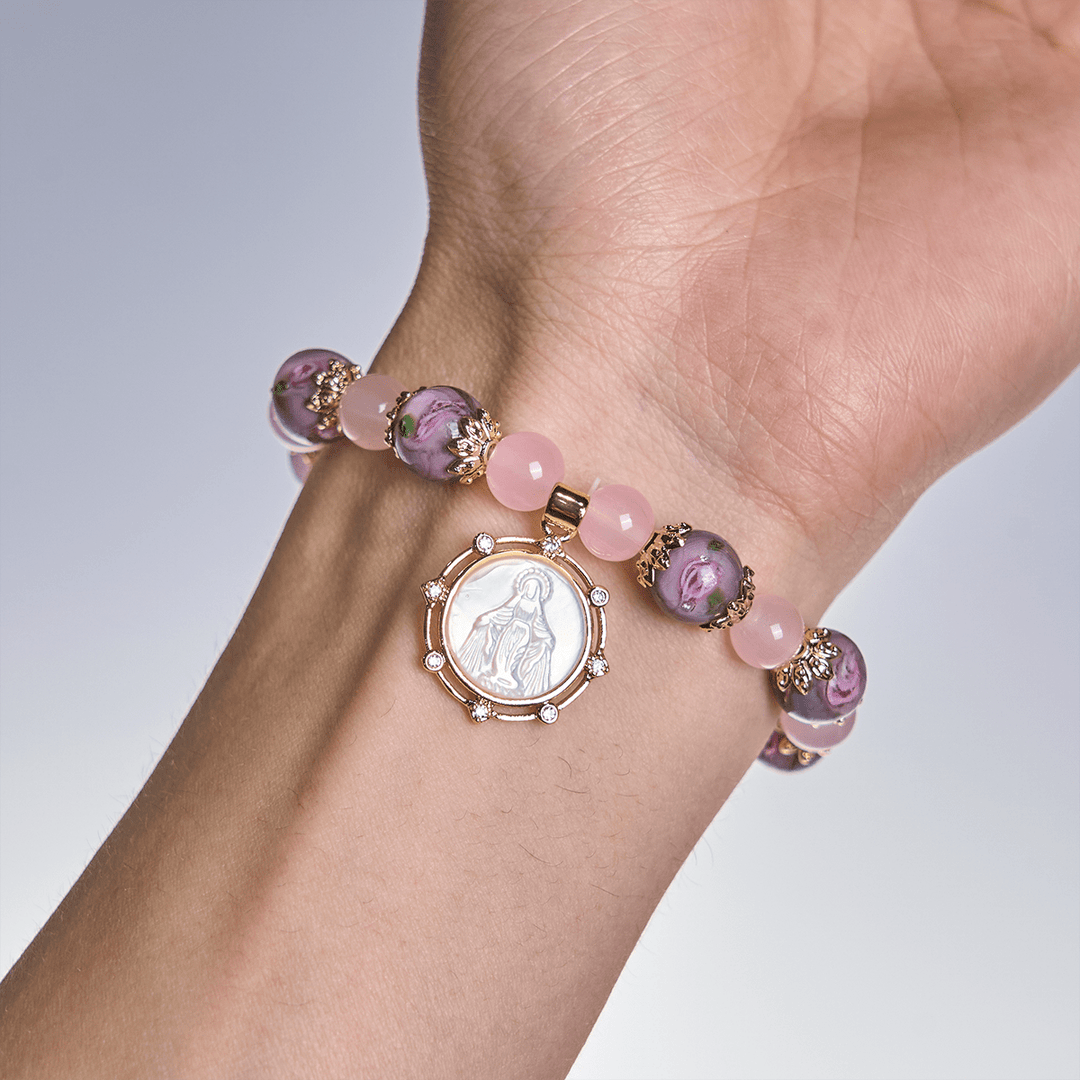 Christianartworkshop Braccialetto di cristallo di quarzo rosa fatto a mano con cammeo della Vergine Maria - image 1