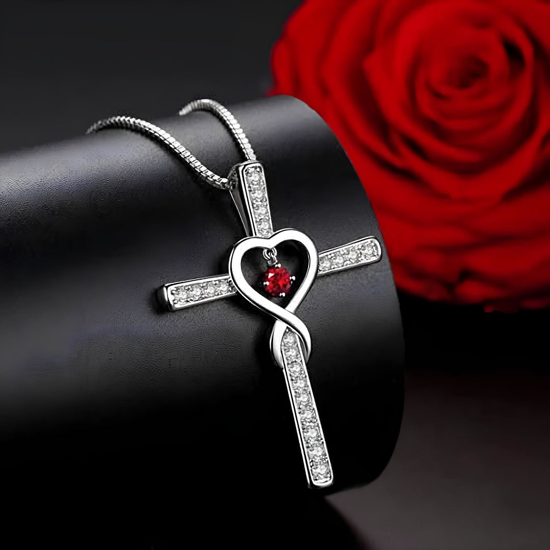 Collana con croce portafortuna Christianartworkshop per i 12 mesi, con motivo a cuore e dettagli scintillanti - Gennaio - image 0