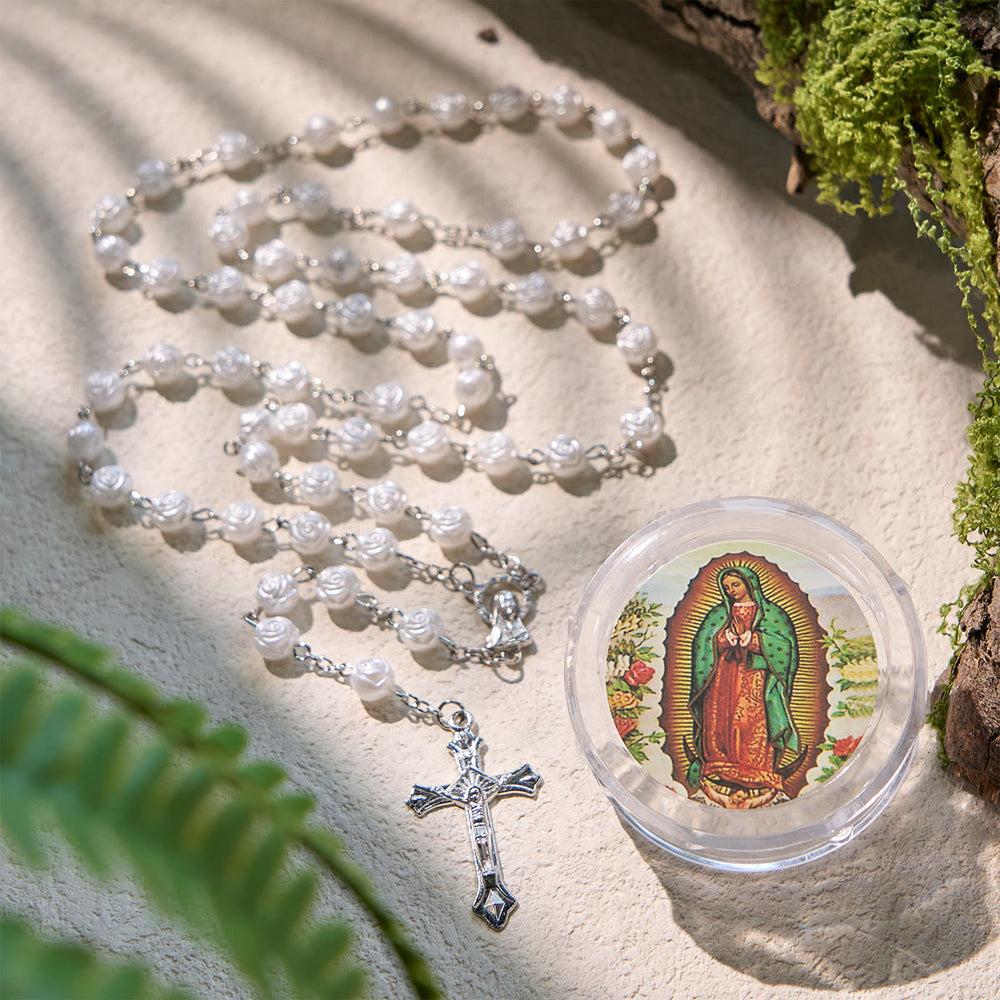 Christianartworkshop Elegante rosario devozionale con perline di rosa bianca e scatola della Madonna per benedizioni - Argento - image 1