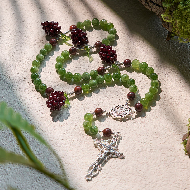 Rosario con perline d'uva verdi e viola Christianartworkshop ispirato a Cristo, la vera vite - image 6