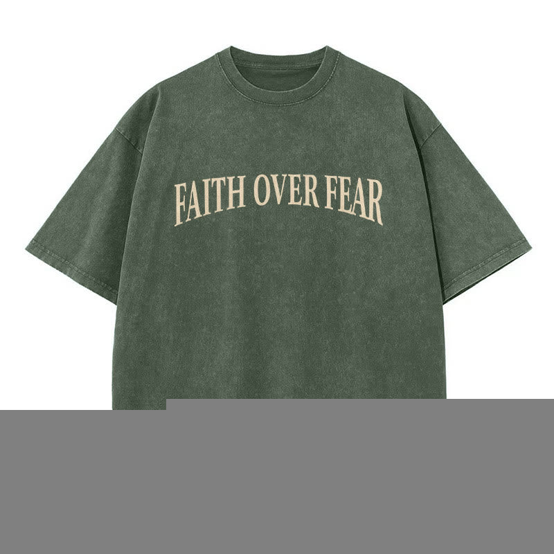 Christianartworkshop Maglietta unisex lavata con scritta "Fede contro la paura" e scritta "Croce di spine" - image 10