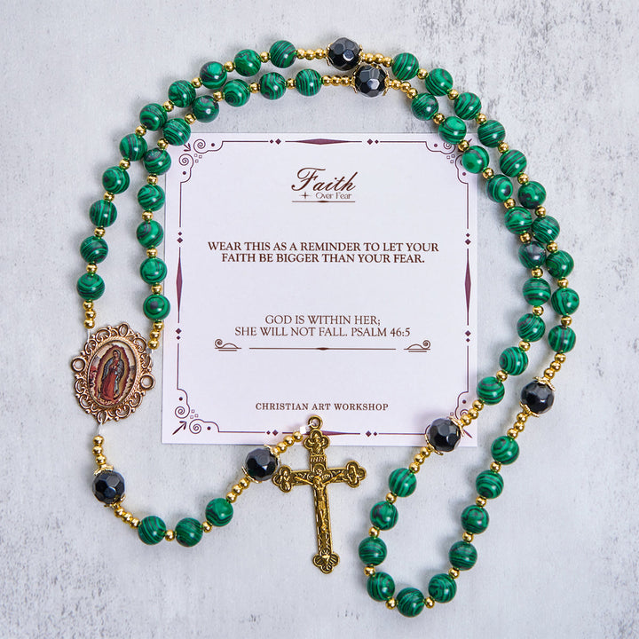 Christianartworkshop Gesù è il dono: Rosario verde malachite con medaglia miracolosa - LA FEDE SULLA PAURA - image 3