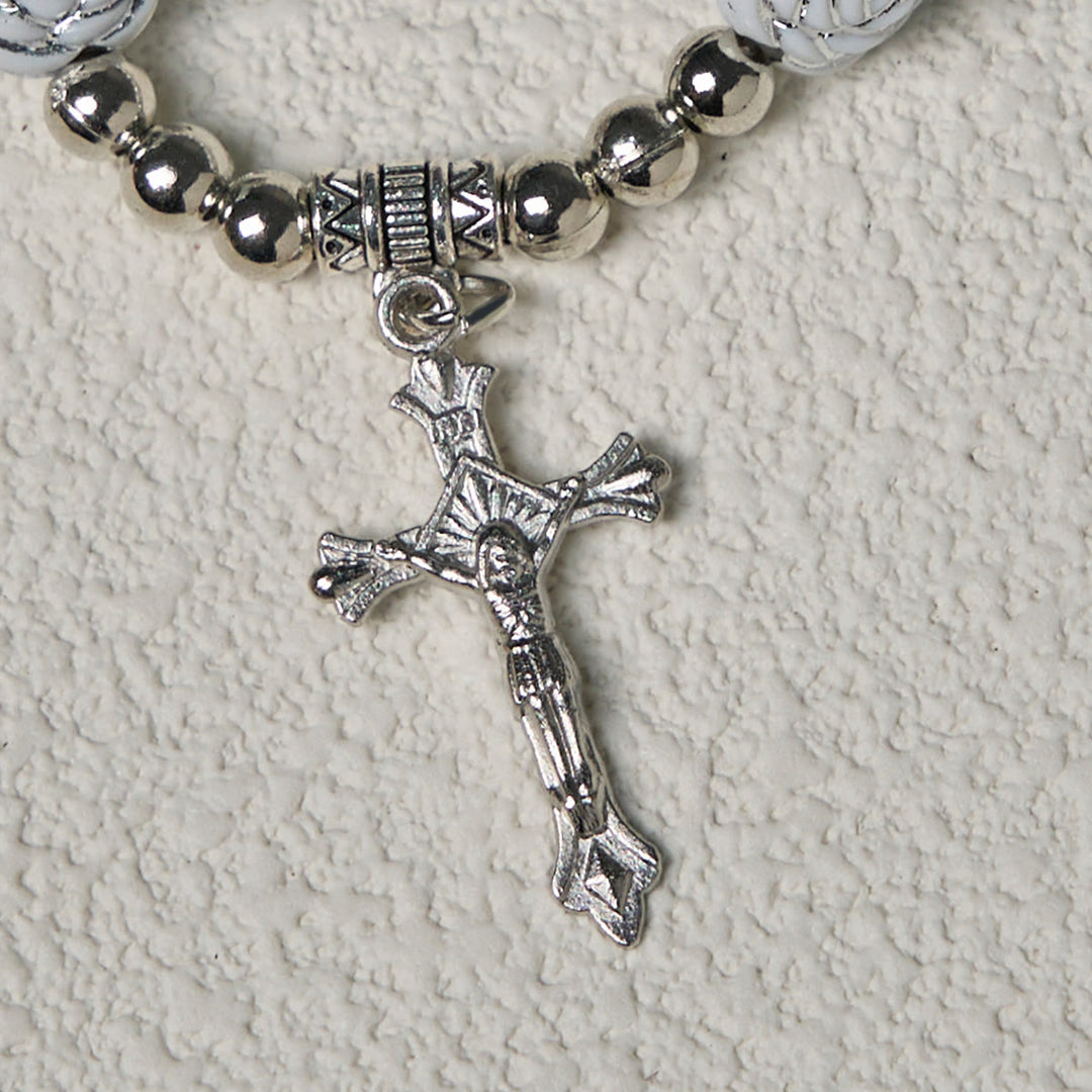 Christianartworkshop Delicato rosario devozionale con perline bianche e braccialetti con la Vergine Maria - image 15