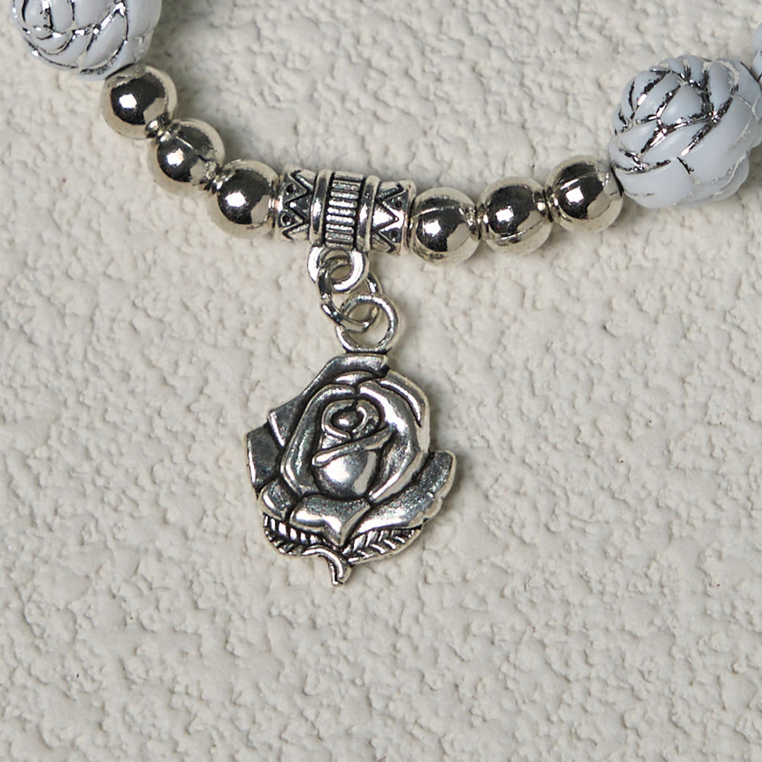 Christianartworkshop Delicato rosario devozionale con perline bianche e braccialetti con la Vergine Maria - image 16