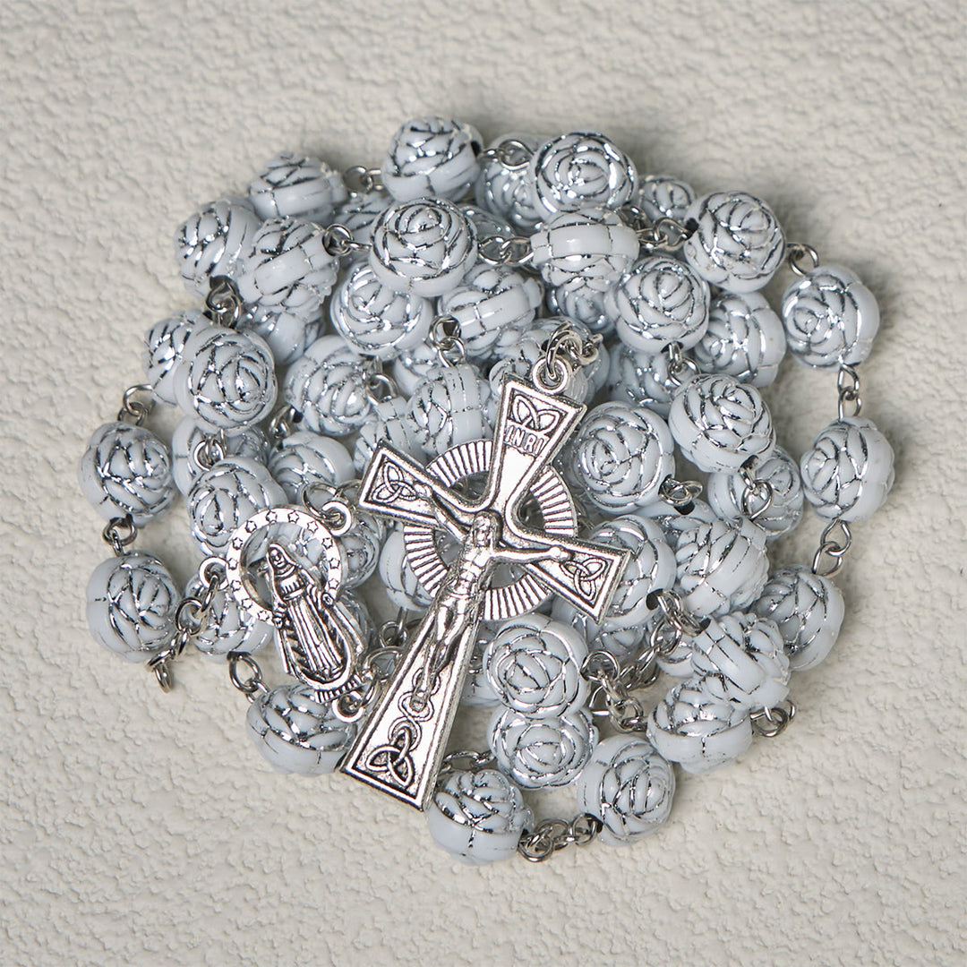 Christianartworkshop Delicato rosario devozionale con perline bianche e braccialetti con la Vergine Maria - image 8