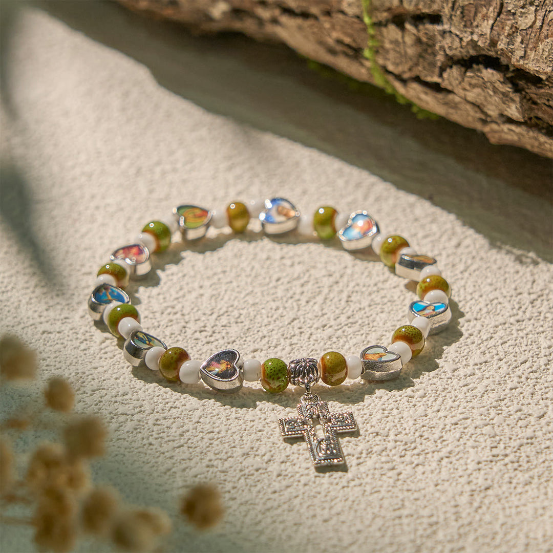 Christianartworkshop Braccialetti di perline di vetro e ceramica colorate con ciondoli a forma di croce e cuore di santi - Verde - image 0