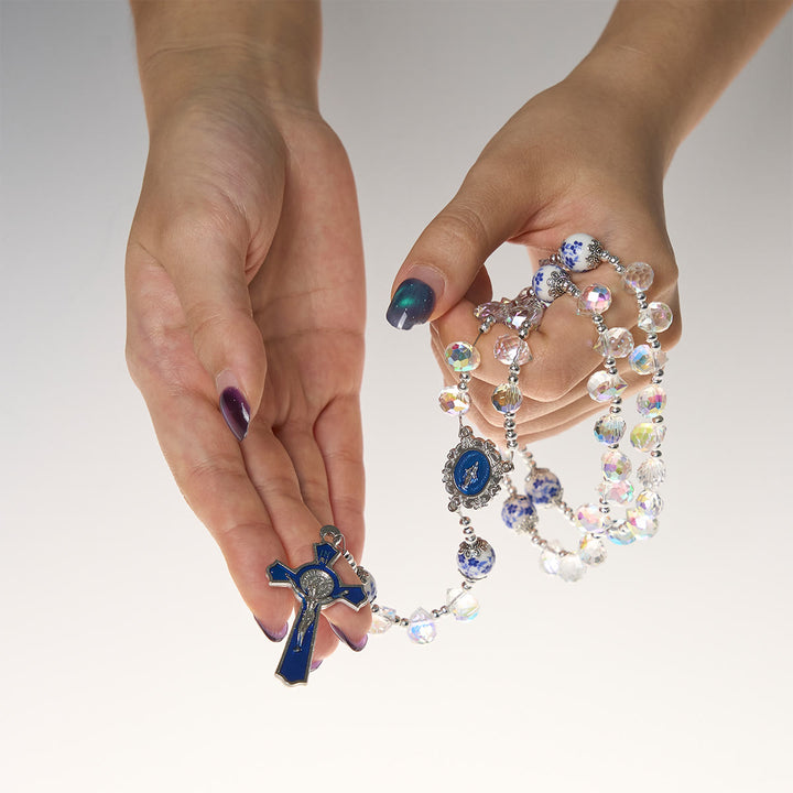 Christianartworkshop Rosario con perline floreali blu e cristallo scintillante, crocifisso smaltato e Madonna - image 5