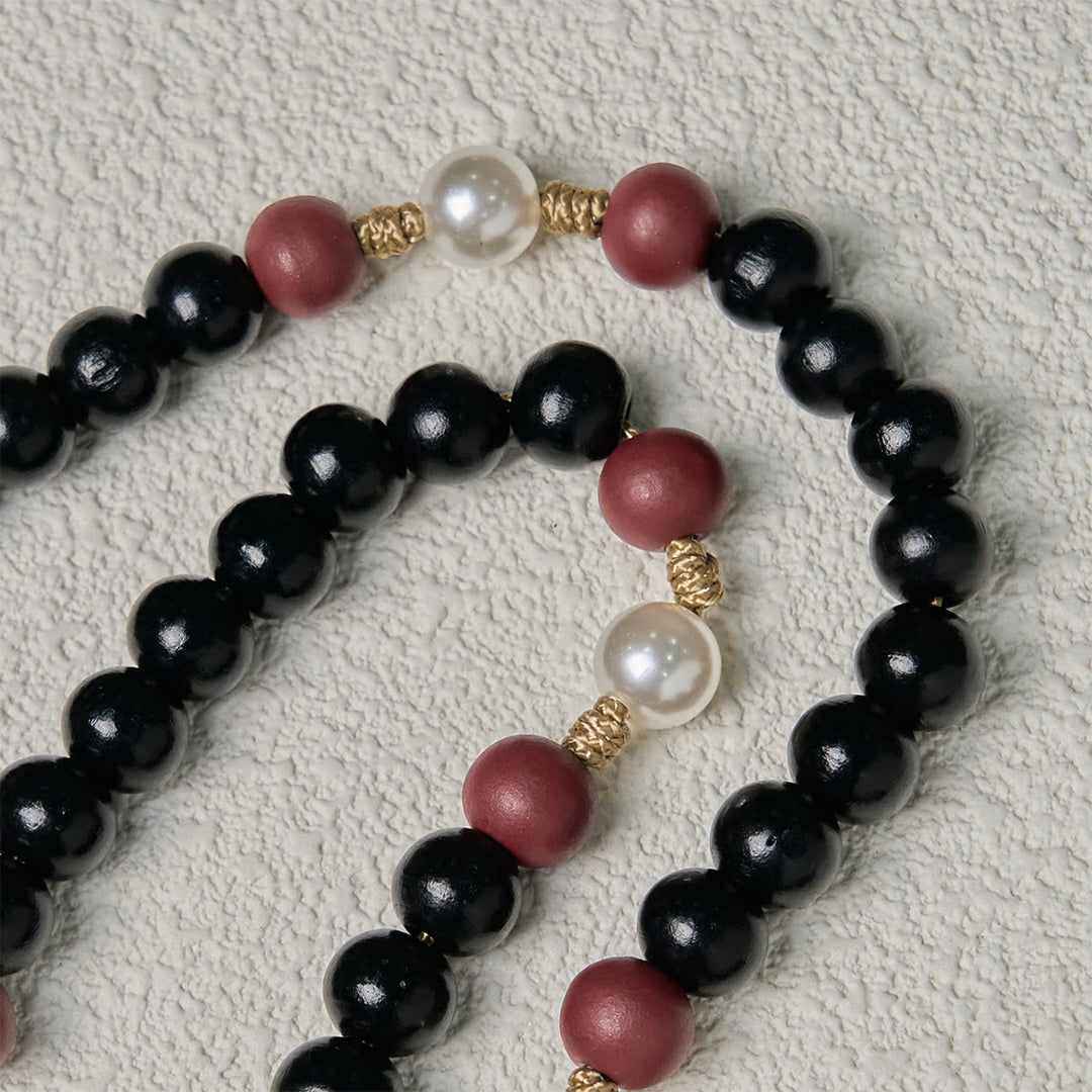 Rosario devozionale nero e rosso Christianartworkshop con benedizione di San Benedetto e croce rossa decorata - image 8