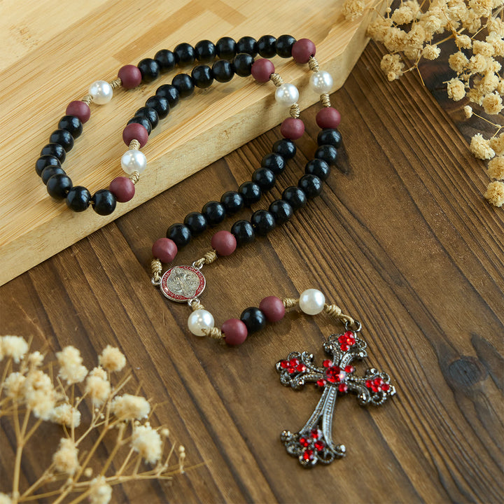 Rosario devozionale nero e rosso Christianartworkshop con benedizione di San Benedetto e croce rossa decorata - image 2